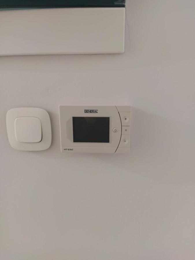 Athina Pantheon Mitropoleos Apartment Солун Екстериор снимка
