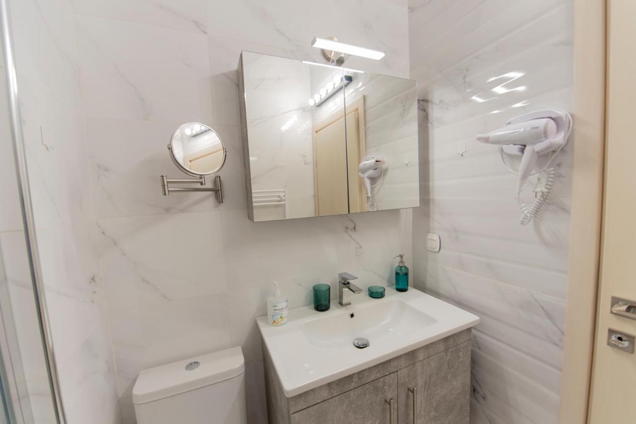 Athina Pantheon Mitropoleos Apartment Солун Екстериор снимка